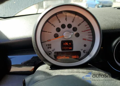 2010 Mini Cooper Clubman из США, поврежденный, VIN WMWML3C50ATX38959